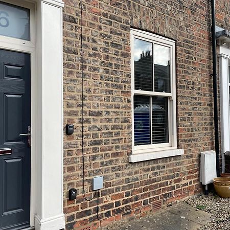 The Vines - Stunning Period Home With Free Parking York Exterior photo