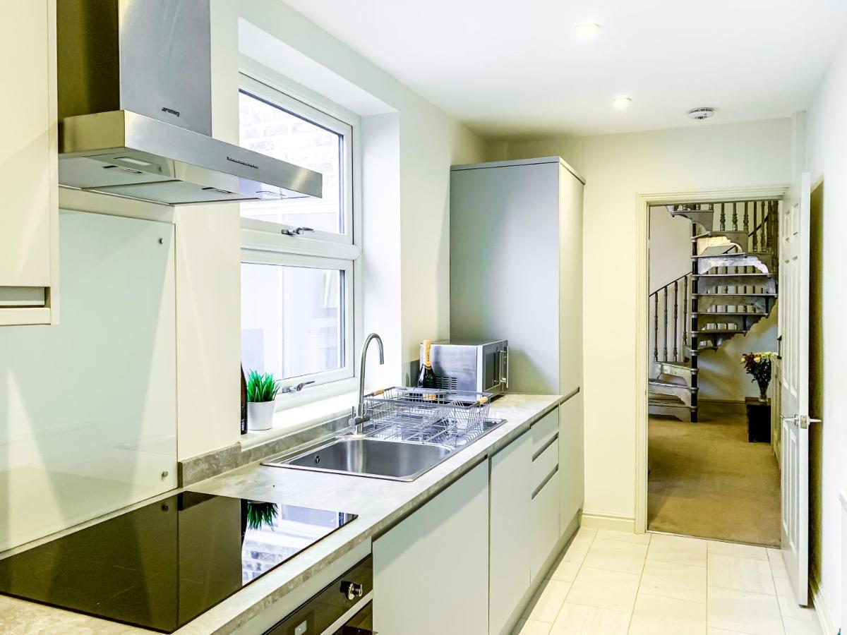 The Vines - Stunning Period Home With Free Parking York Exterior photo