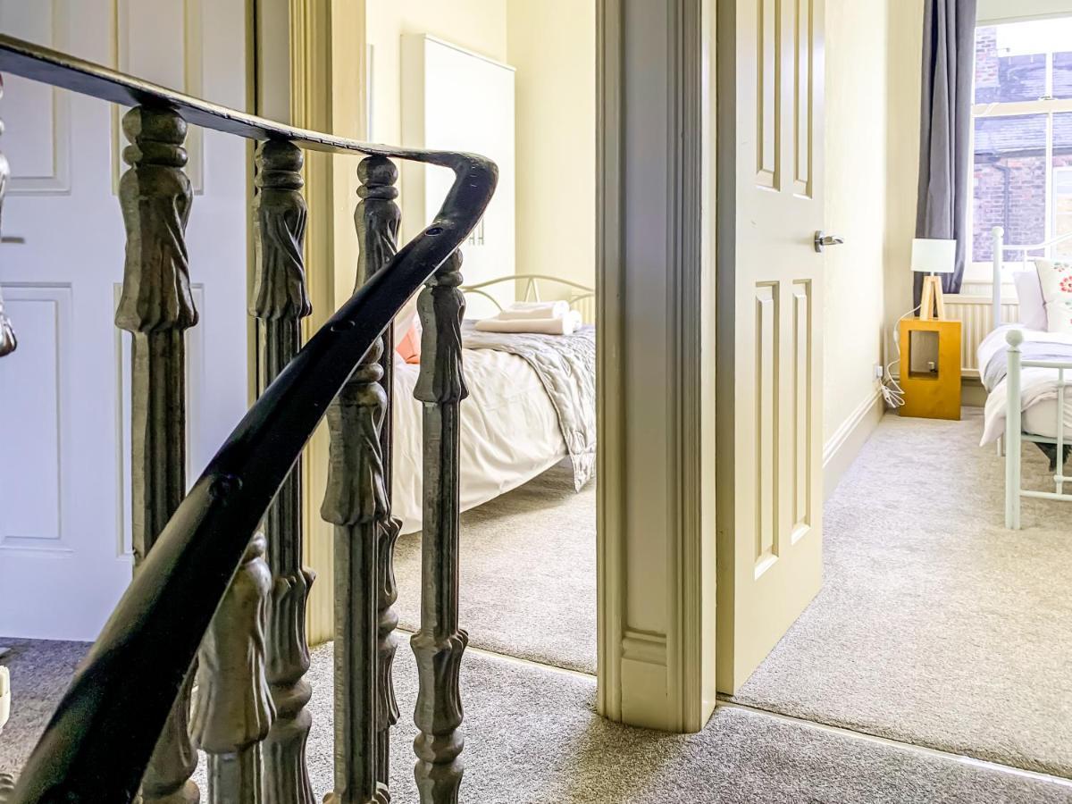 The Vines - Stunning Period Home With Free Parking York Exterior photo