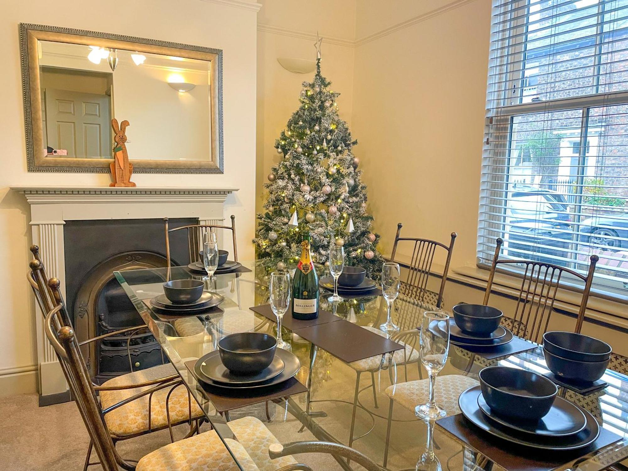 The Vines - Stunning Period Home With Free Parking York Exterior photo